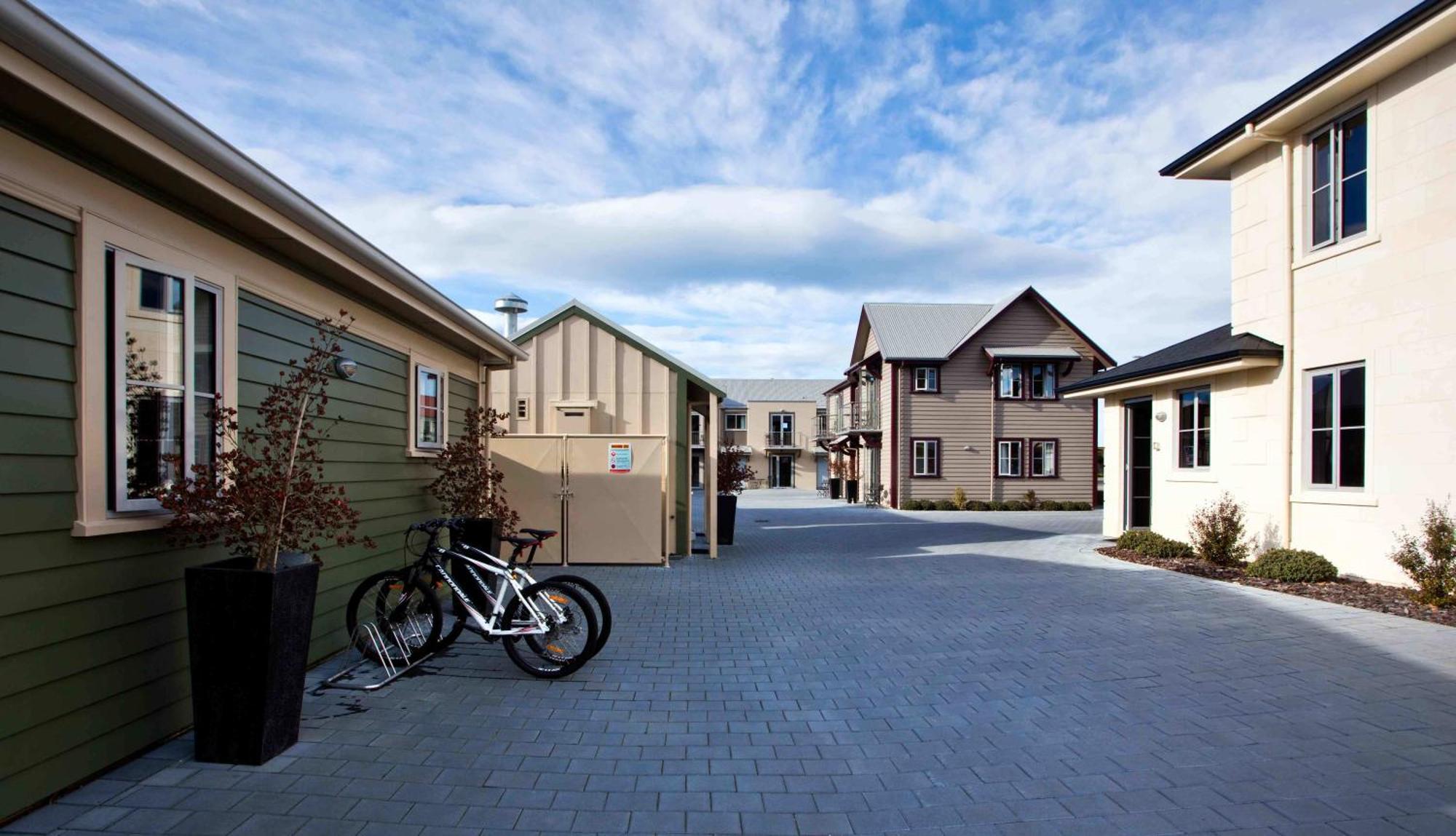 The Mews Oamaru Motel Exterior photo